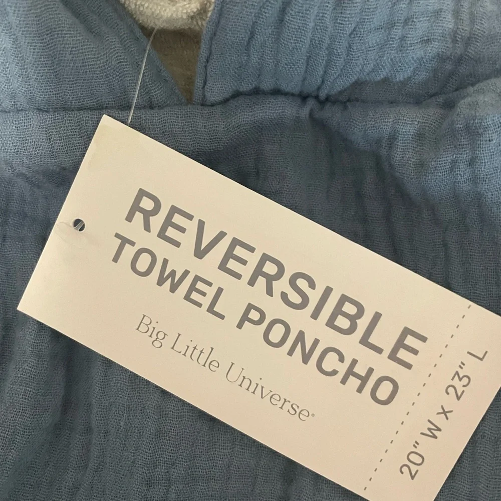 NWT Big Little Universe Reversible Muslin/ Terry Cotton Hooded Toddler Poncho.